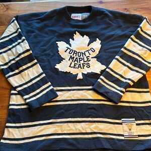 CCM Vintage Hockey Maple Leafs wool sweater. eUC. XXL.